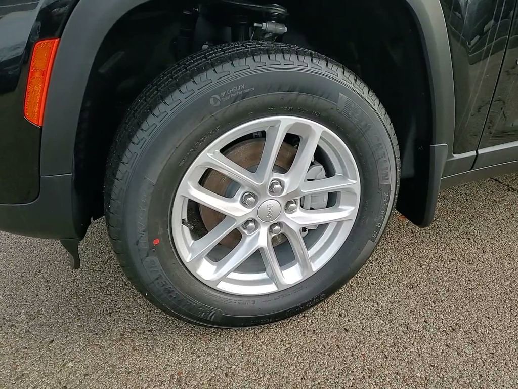 New 2025 Jeep Grand Cherokee Laredo X w/ Luxury Tech Group I image 21