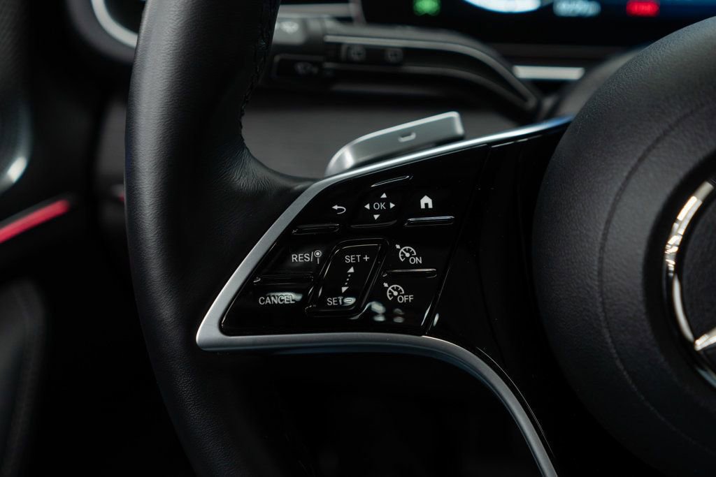 Used 2025 Mercedes-Benz GLE 350 4MATIC image 23