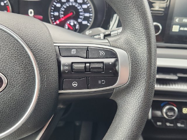 Used 2021 Kia K5 LXS FWD image 29