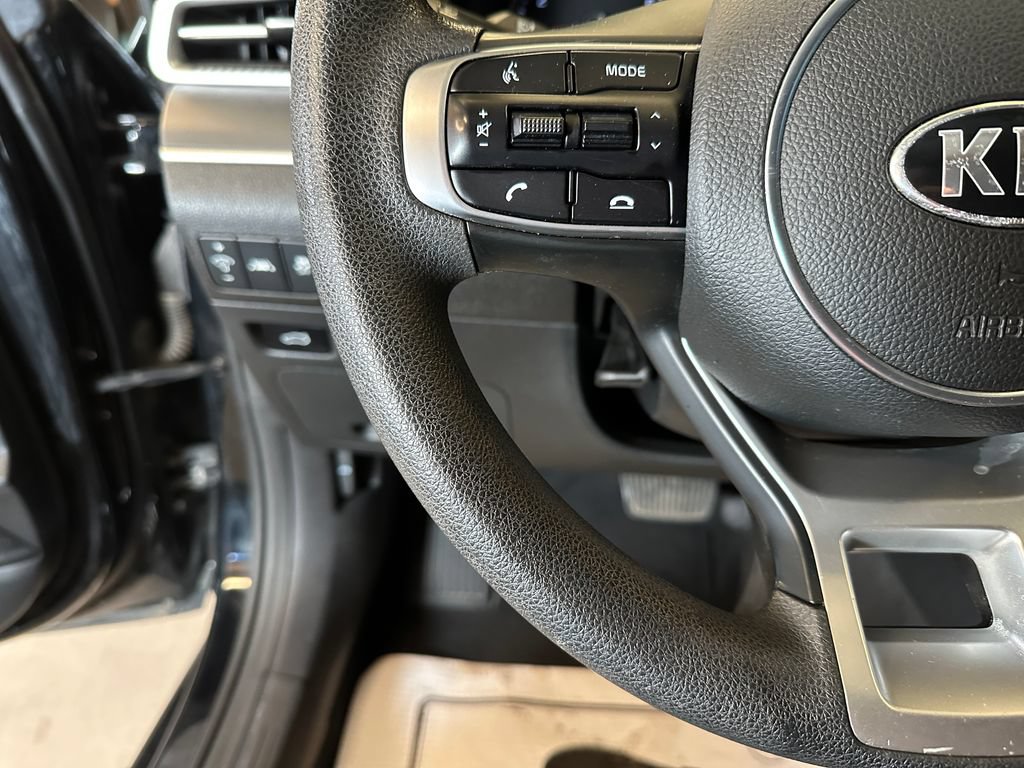 Used 2021 Kia K5 LX FWD image 11