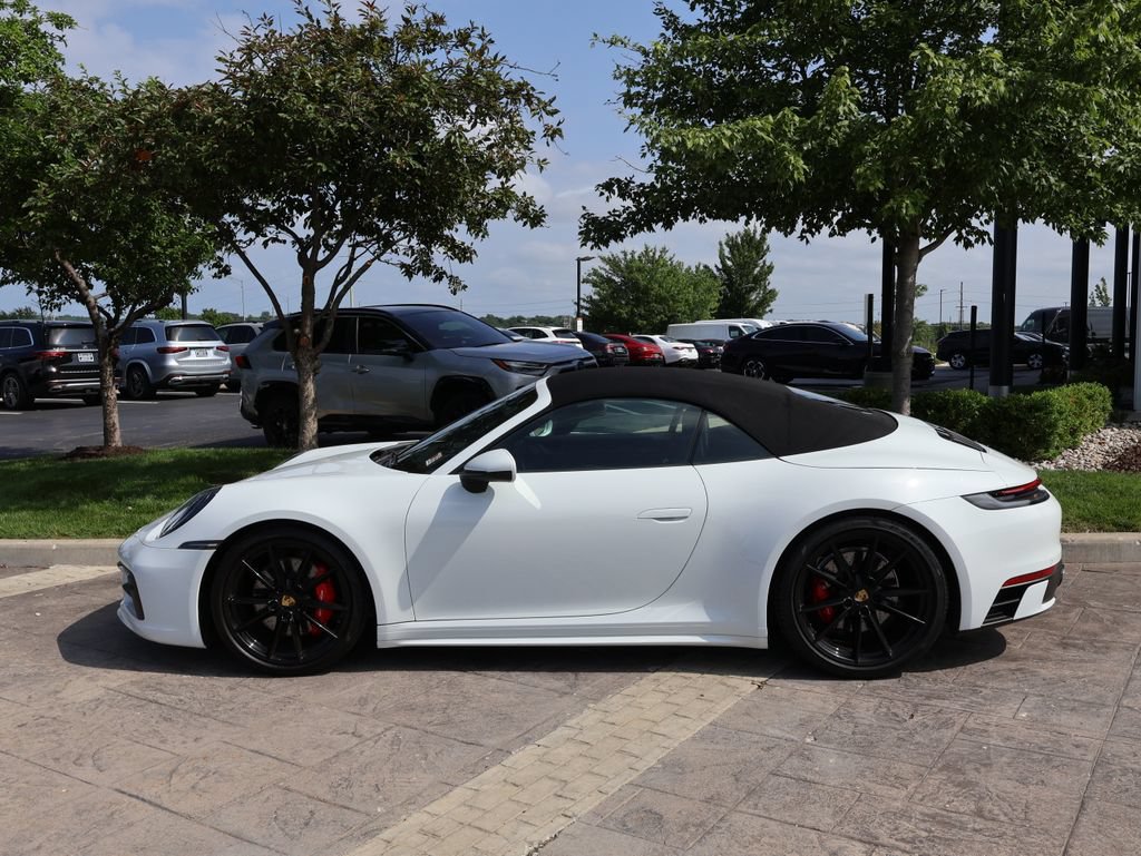 Used 2020 Porsche 911 Carrera 4S AWD/4WD image 9