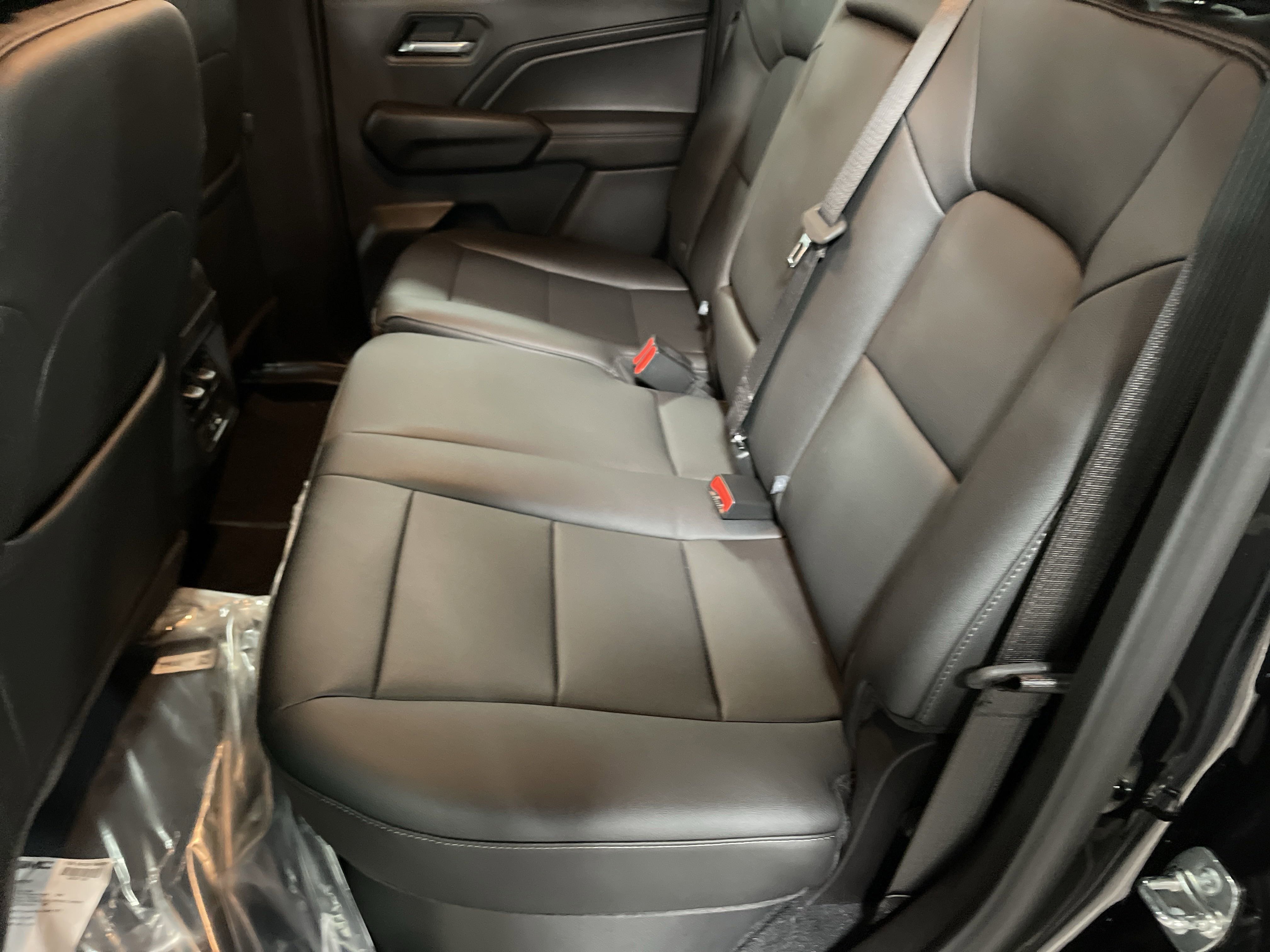 New 2025 GMC Canyon Elevation w/ Convenience Package image 14