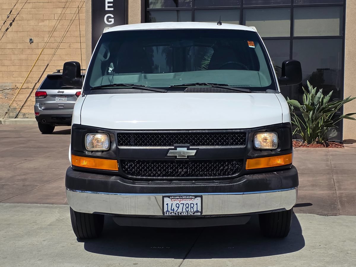 Used 2014 Chevrolet Express 2500 Extended RWD image 4