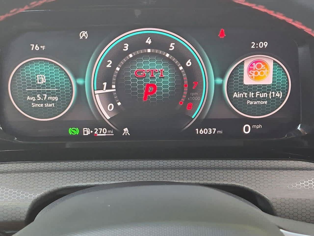 Used 2024 Volkswagen GTI SE FWD image 33