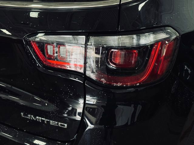 Certified 2022 Jeep Compass Limited image 7