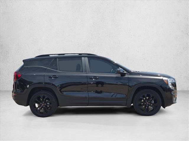 Used 2022 GMC Terrain SLE w/ Driver Convenience Package AWD/4WD image 4