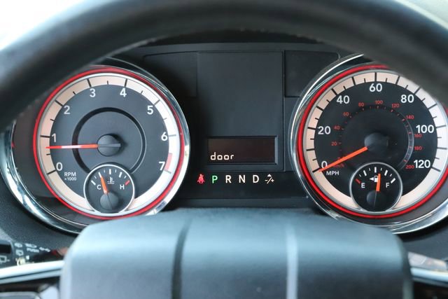 Used 2017 Dodge Grand Caravan SXT image 25