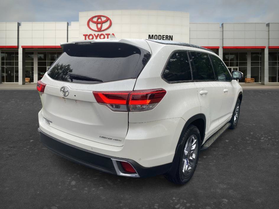 Certified 2019 Toyota Highlander Limited Platinum AWD/4WD image 5
