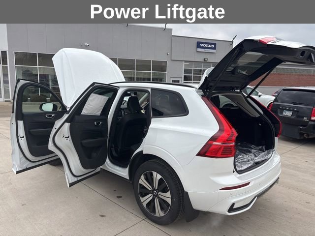 Used 2025 Volvo XC60 T8 Core w/ Climate Package image 27