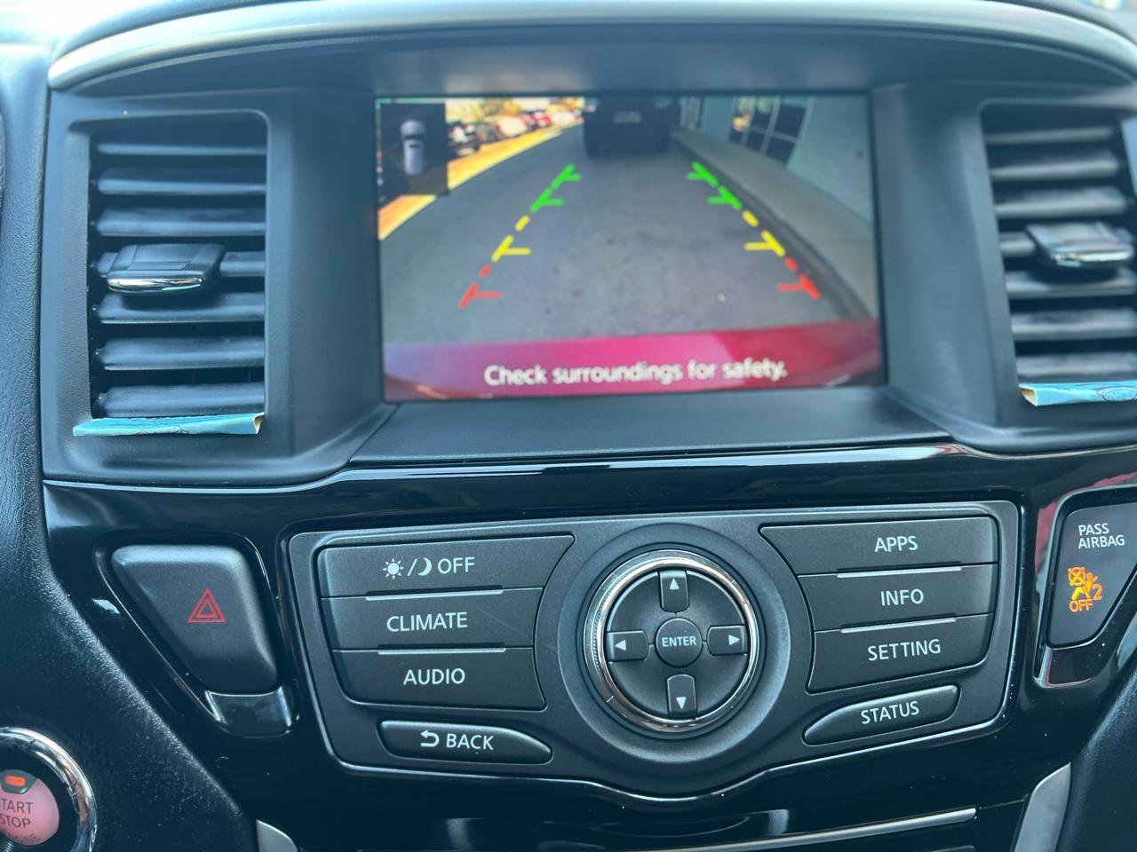 Used 2017 Nissan Pathfinder SV image 23