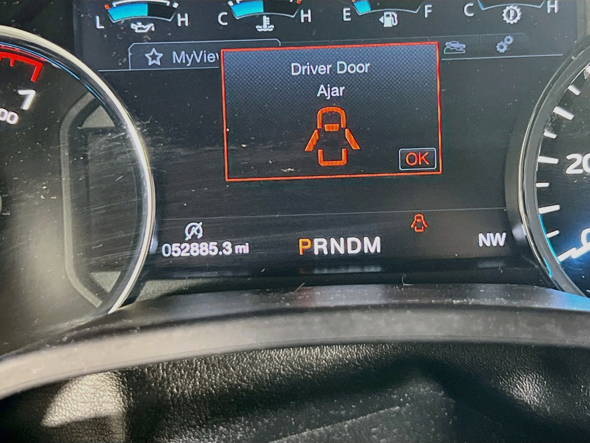 Used 2018 Ford F150 Lariat w/ Max Trailer Tow Package image 12