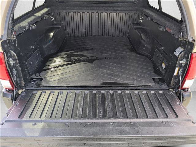 Used 2016 Toyota Tacoma TRD Off-Road image 6