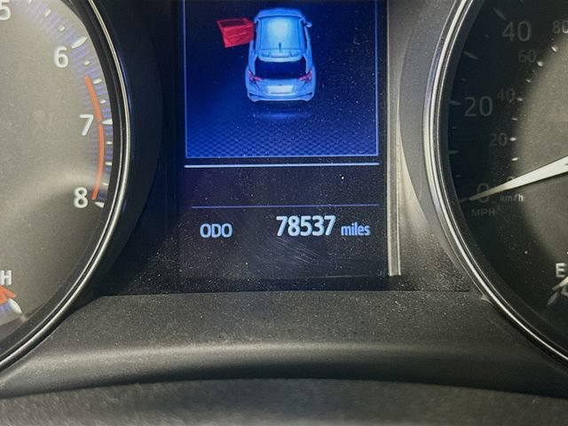 Used 2019 Toyota C-HR LE FWD image 14