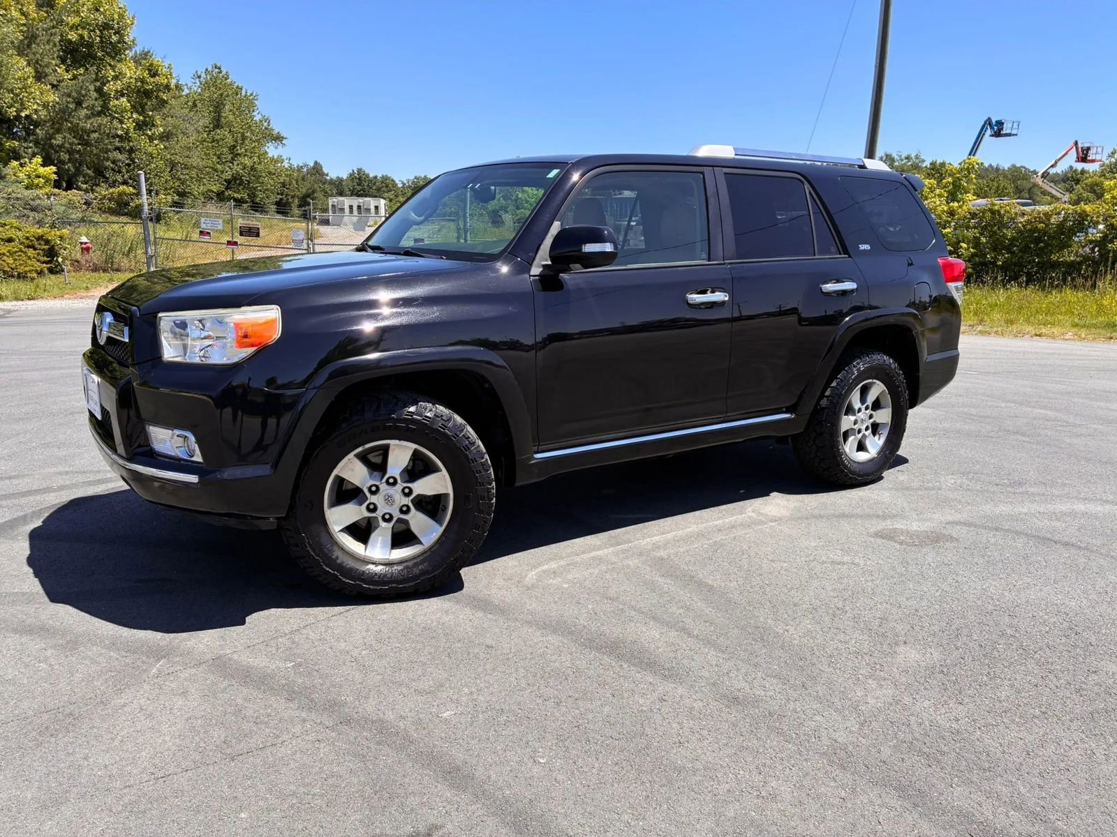 Used 2010 Toyota 4Runner Trail AWD/4WD image 3