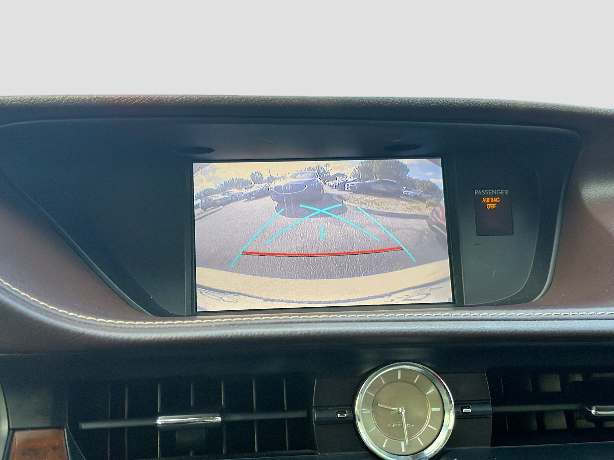 Used 2016 Lexus ES 350 w/ Luxury Package w/Wood Trim image 31