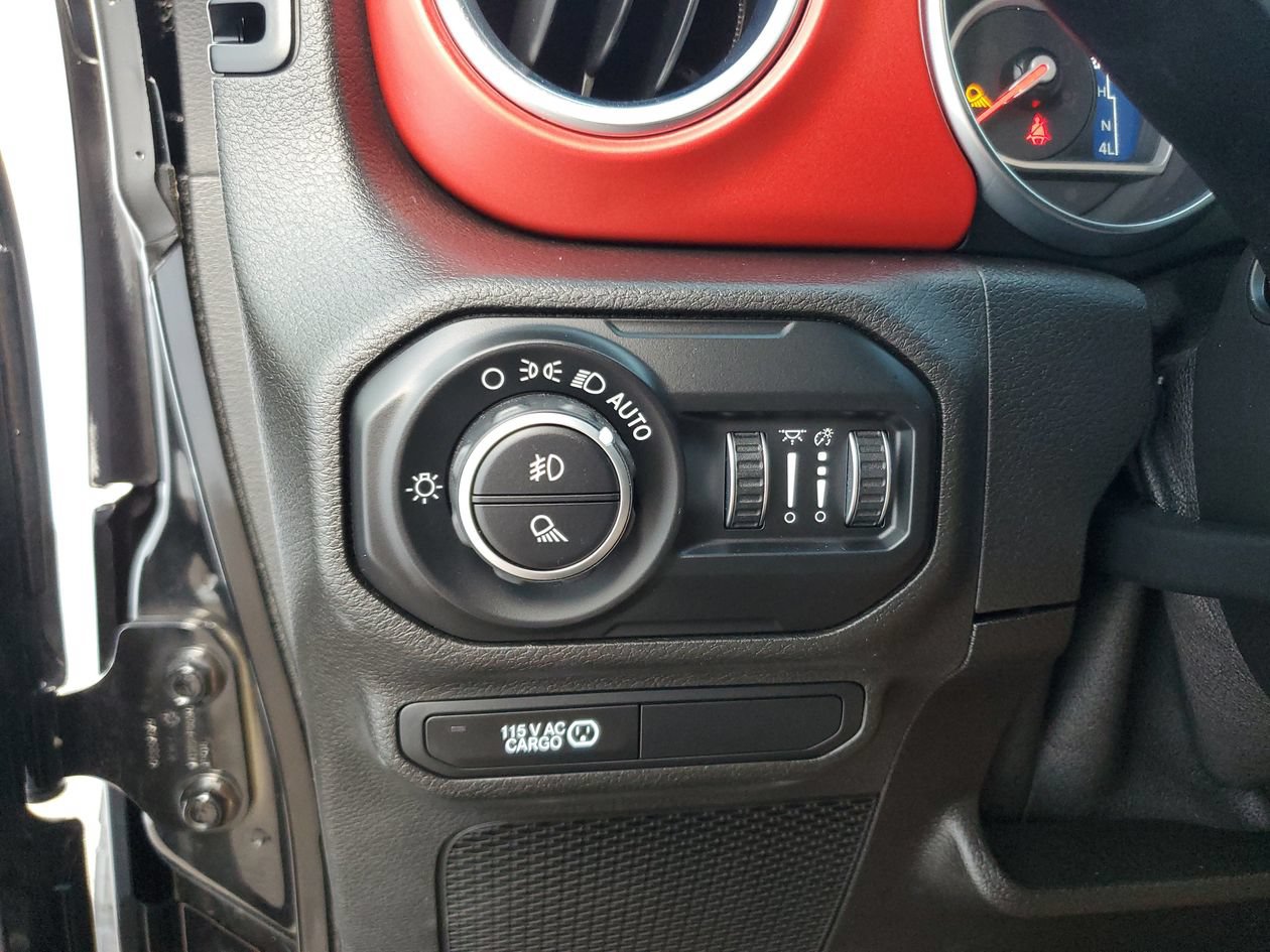 Used 2020 Jeep Gladiator Rubicon AWD/4WD image 29
