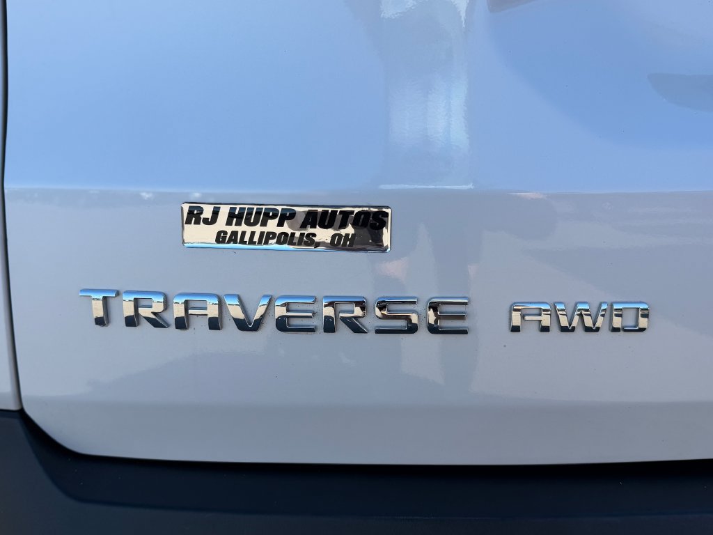 Used 2020 Chevrolet Traverse LT w/ LPO, 'HIT The Road' Package AWD/4WD image 21