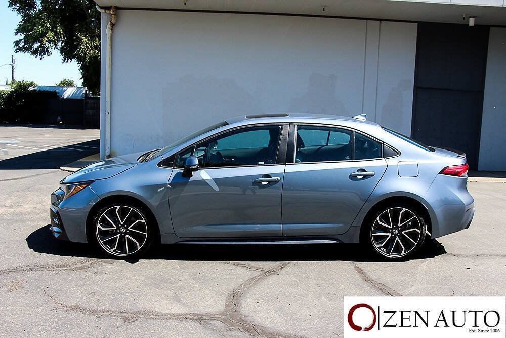 Used 2020 Toyota Corolla XSE FWD image 4