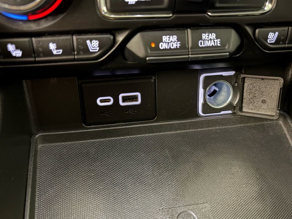 Used 2022 Chevrolet Tahoe Premier w/ Premium Package 2 image 36