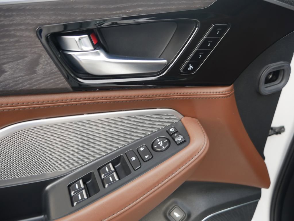 Used 2023 Acura MDX SH-AWD w/ Advance Package image 17