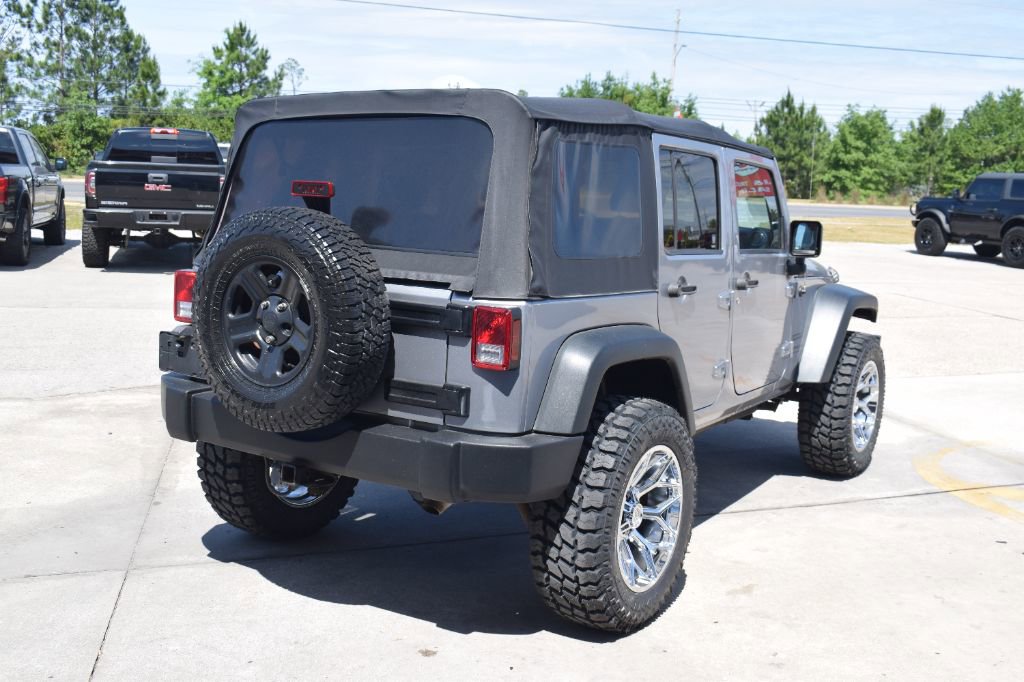 Used 2015 Jeep Wrangler Unlimited Sport w/ Connectivity Group AWD/4WD image 4