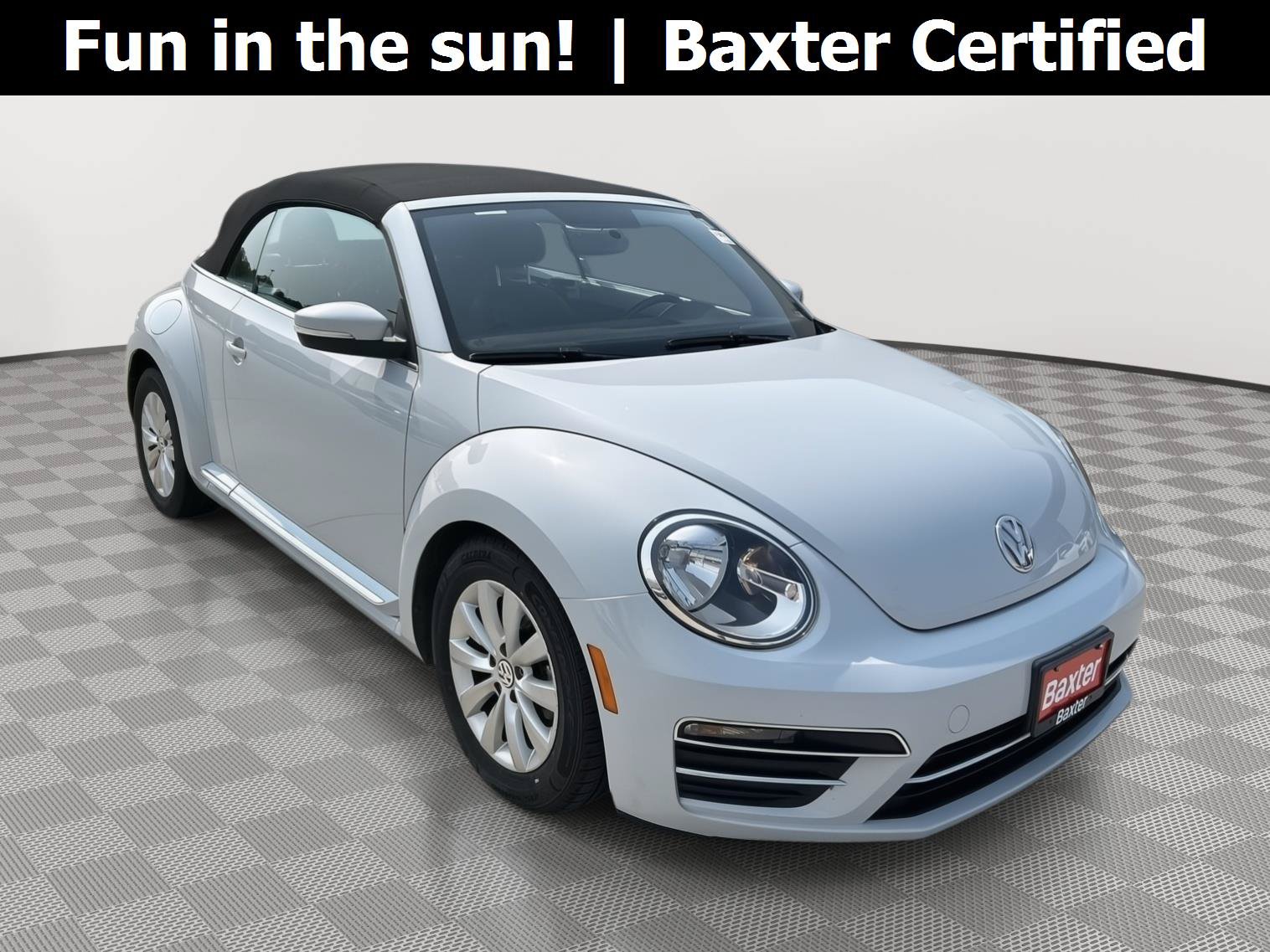 Used 2019 Volkswagen Beetle 2.0T S FWD image 1