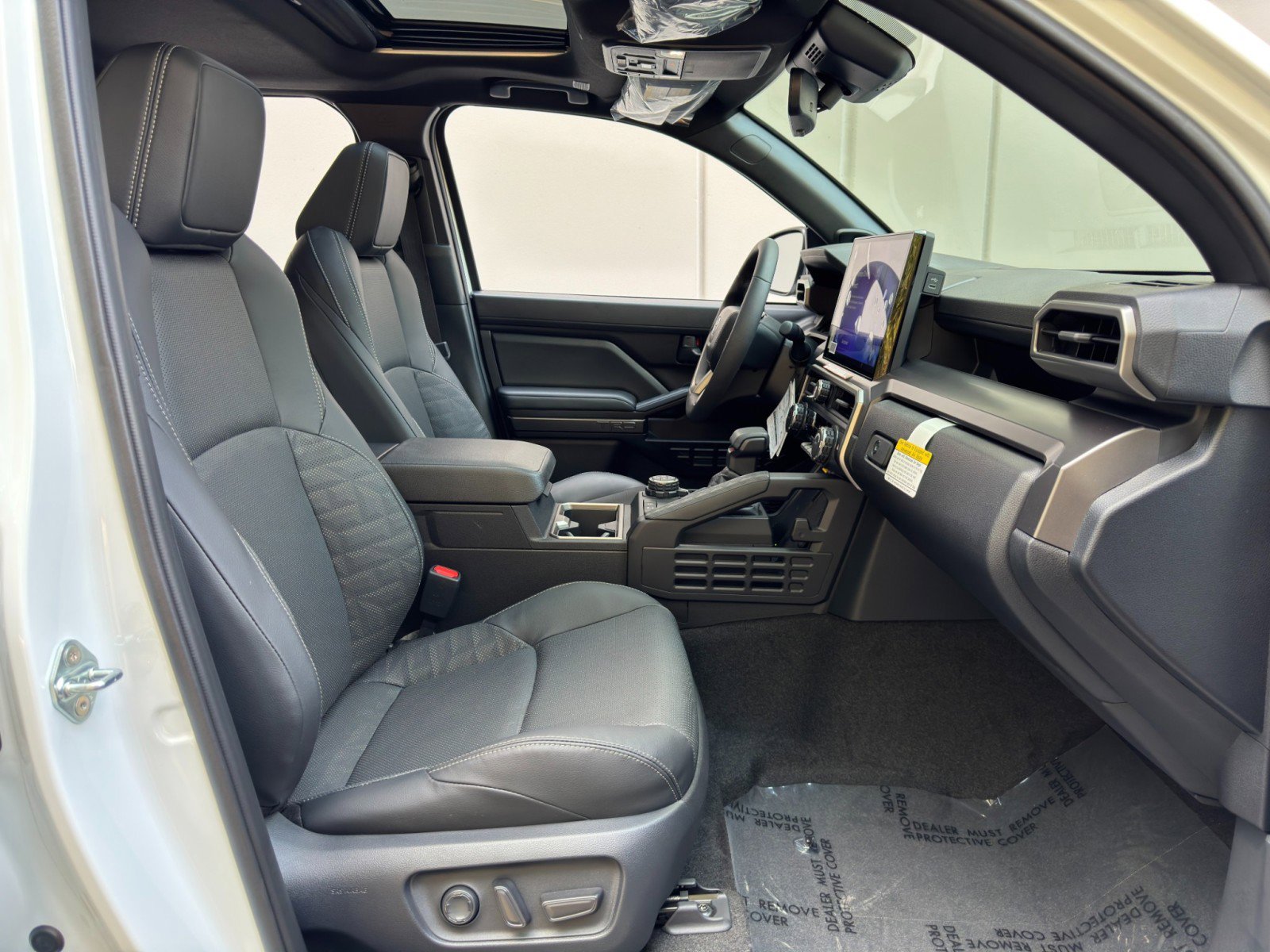 Used 2025 Toyota 4Runner TRD Off-Road image 16