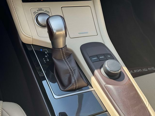 Used 2018 Lexus ES 350 w/ Premier Package FWD image 37