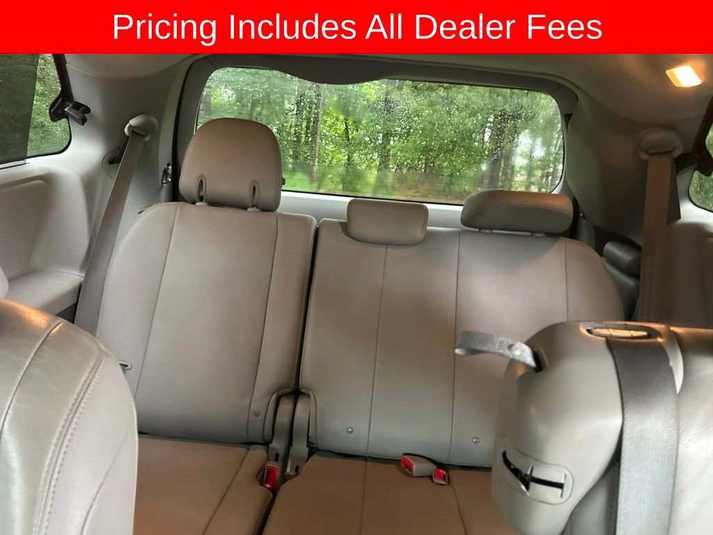 Used 2019 Toyota Sienna XLE FWD image 11