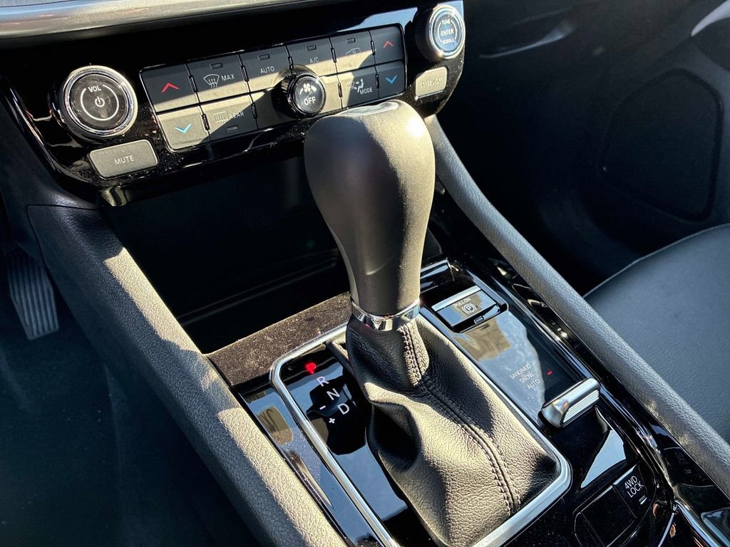 New 2026 Jeep Compass Limited image 11