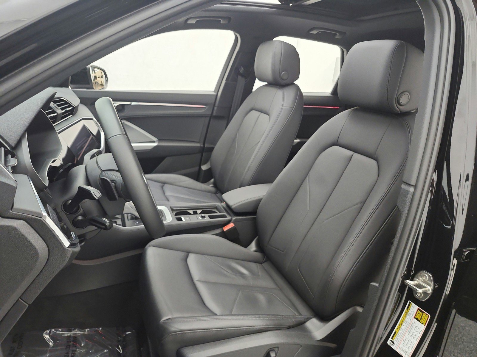 Used 2025 Audi Q3 2.0T Premium Plus w/ Premium Plus Package image 20