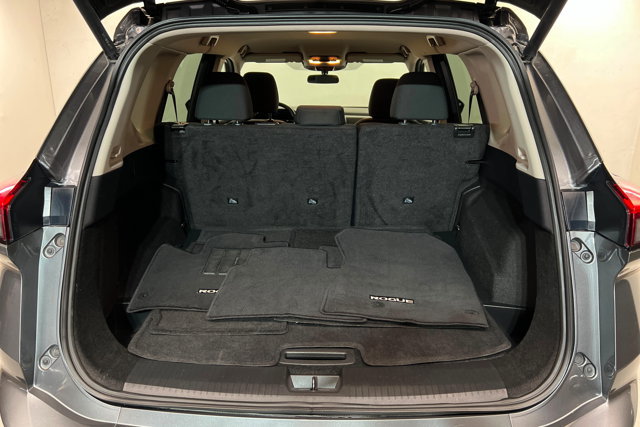 Used 2025 Nissan Rogue SV FWD image 22