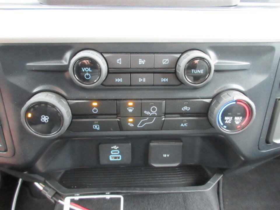 Used 2023 Ford F250 XLT w/ Snow Plow Prep Package AWD/4WD image 23
