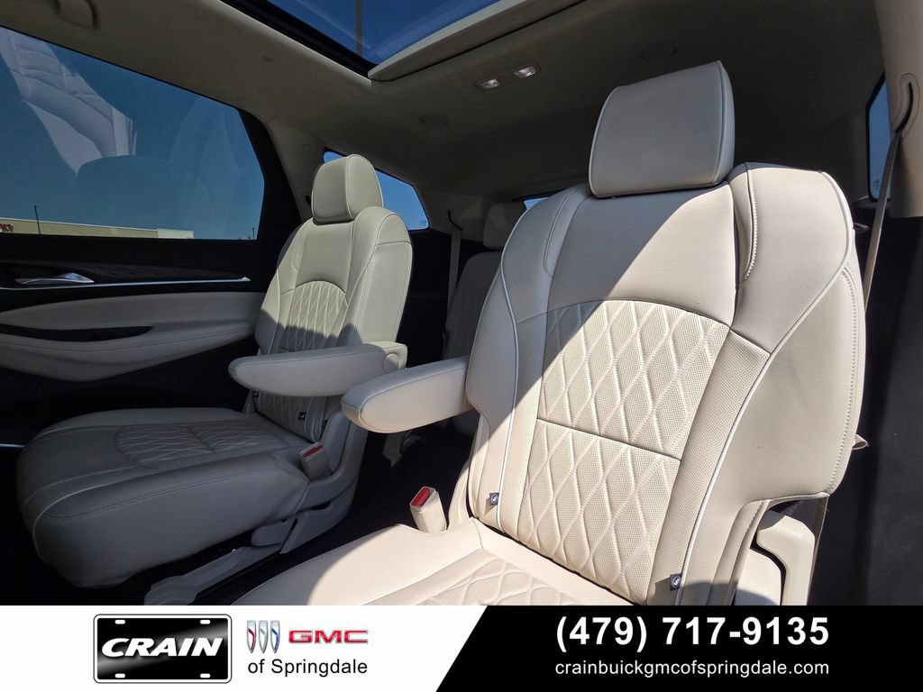Used 2022 Buick Enclave Avenir w/ Avenir Technology Package AWD/4WD image 25