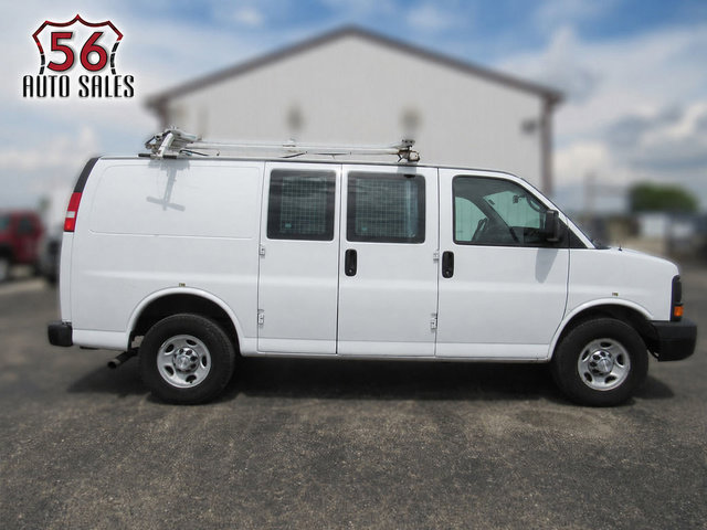 Used 2015 Chevrolet Express 2500 RWD image 1