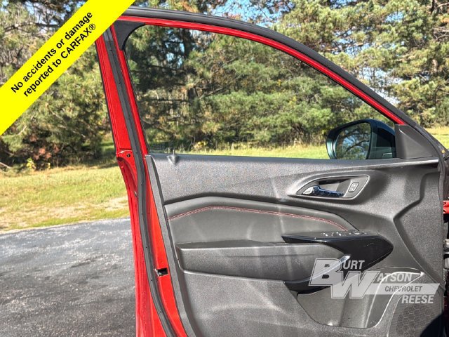 Used 2024 Chevrolet Trax RS w/ Sunroof Package FWD image 11