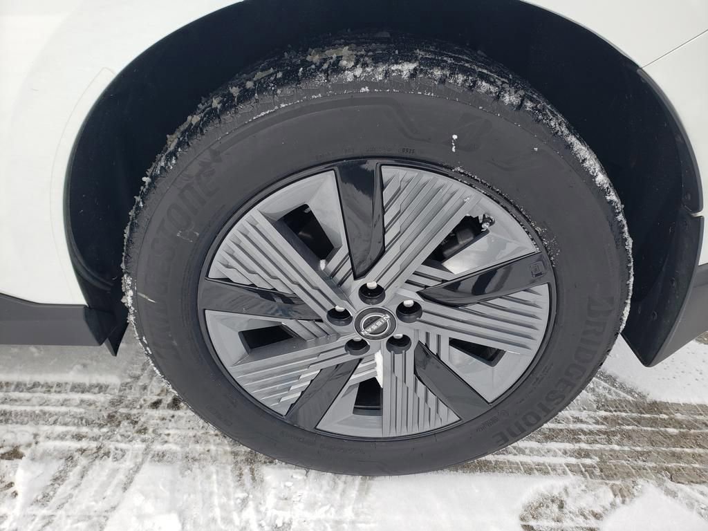 Certified 2025 Nissan Murano SV AWD/4WD image 43