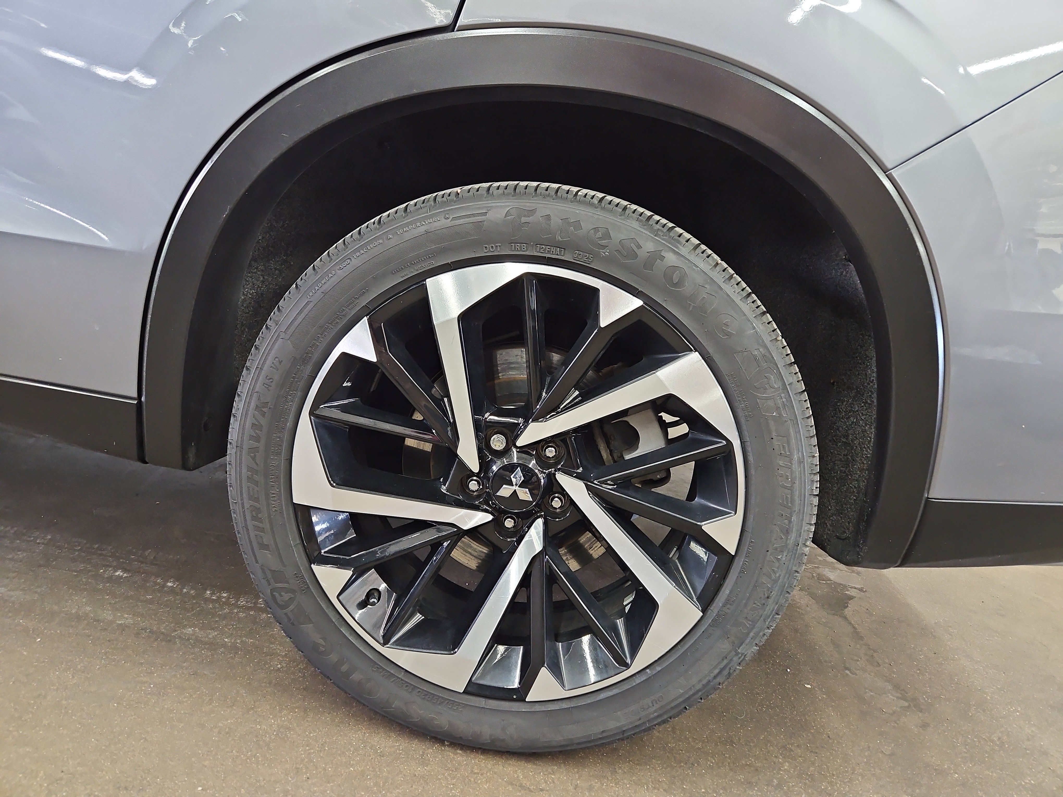 Used 2023 Mitsubishi Outlander SE image 24