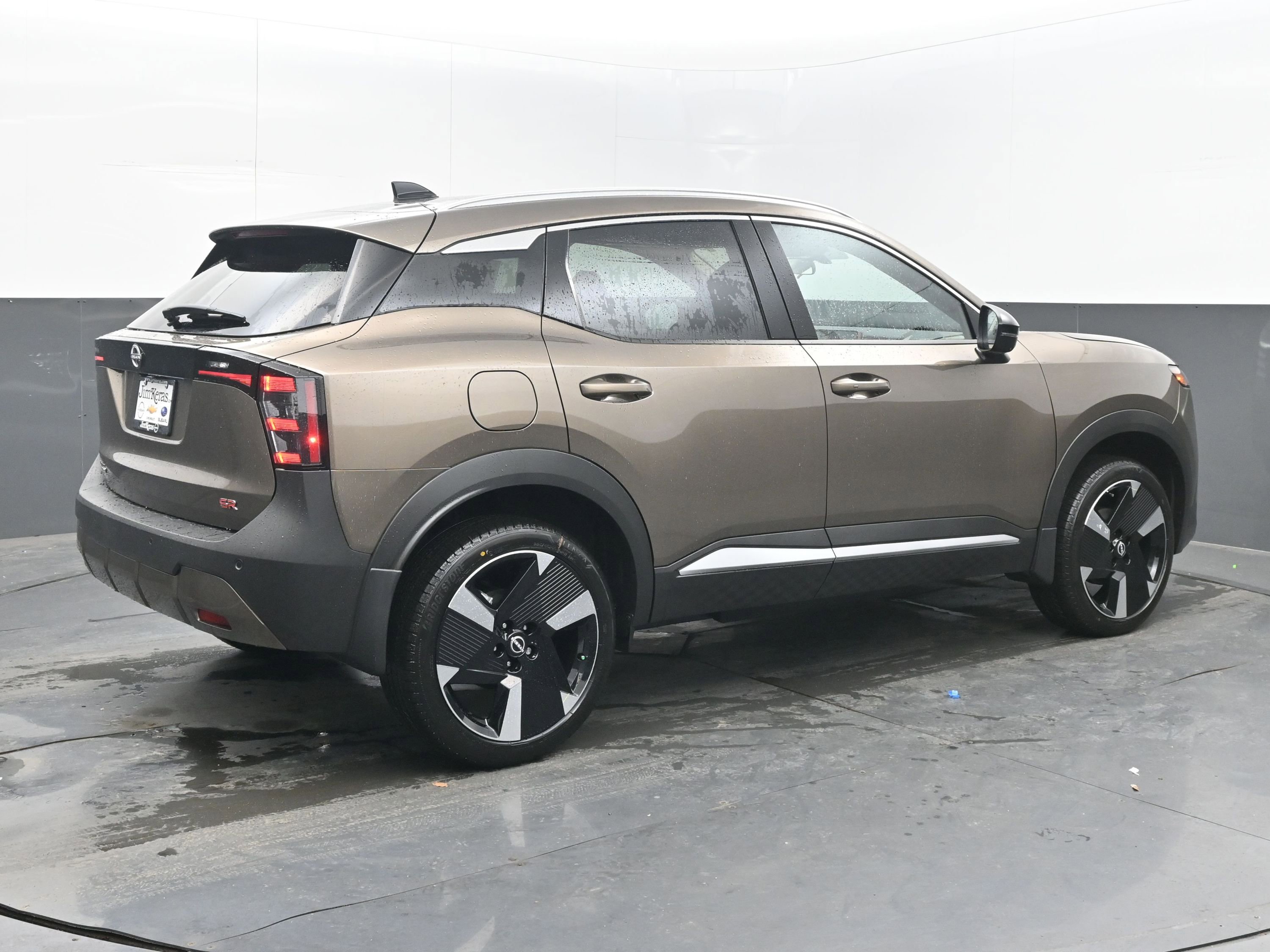 New 2026 Nissan Kicks SR FWD image 7