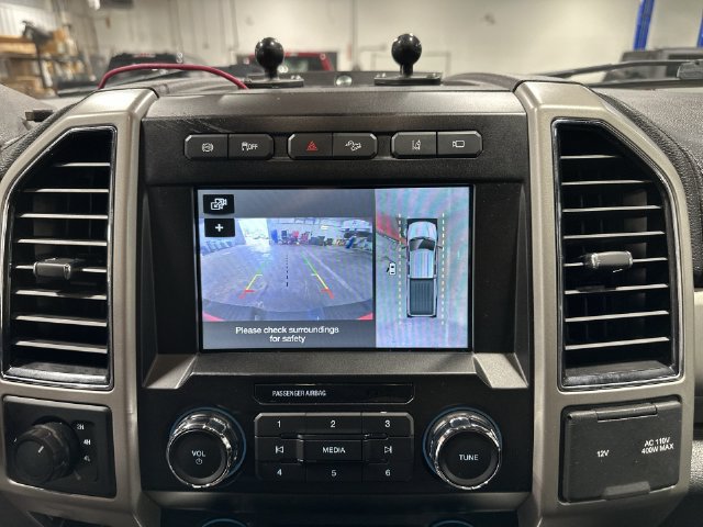 Used 2019 Ford F350 Lariat w/ Lariat Ultimate Package AWD/4WD image 29