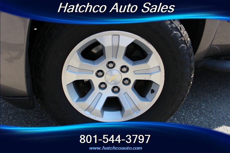 Used 2012 Chevrolet Suburban LT AWD/4WD image 9