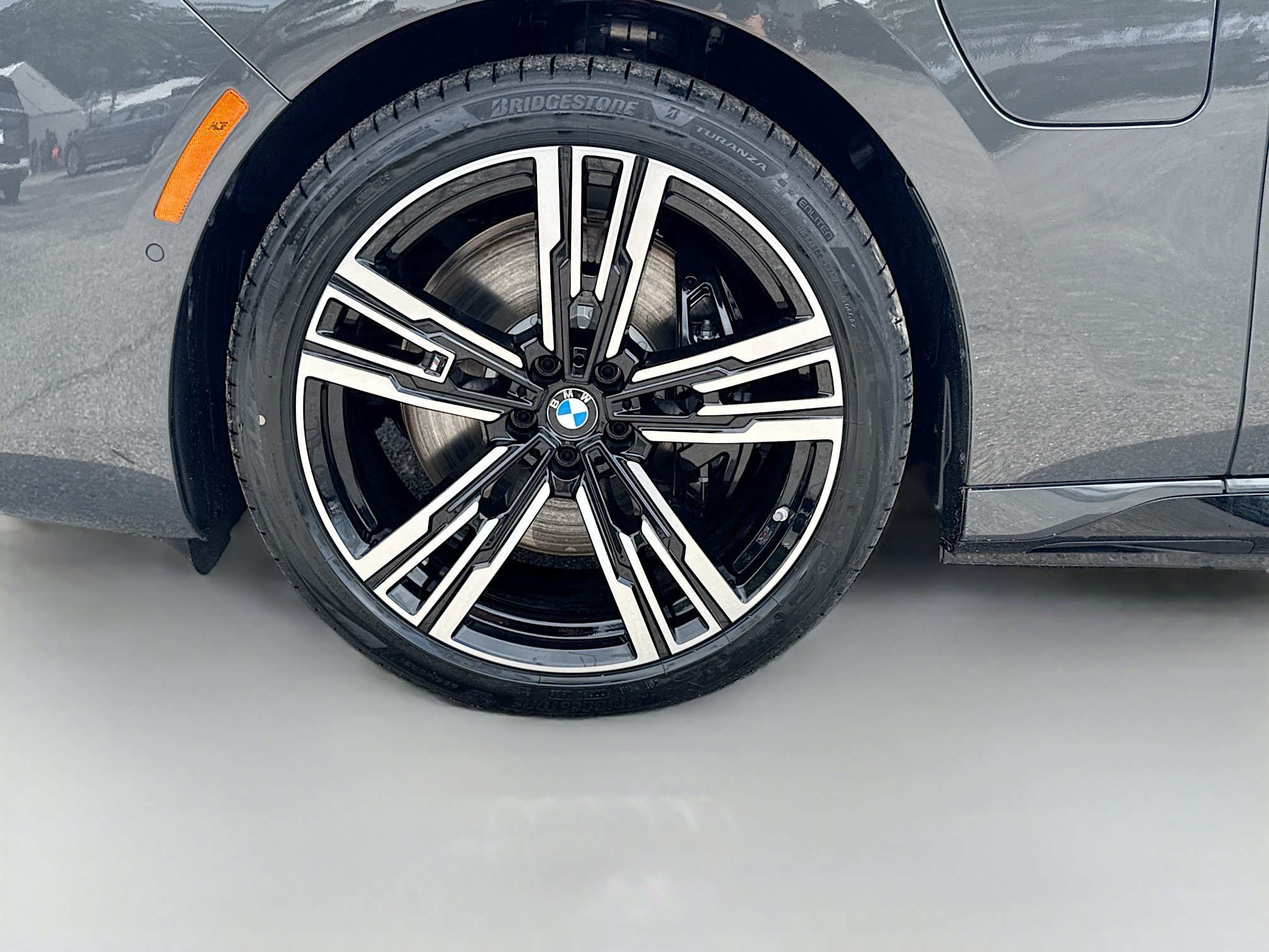 New 2026 BMW 750e xDrive AWD/4WD image 41