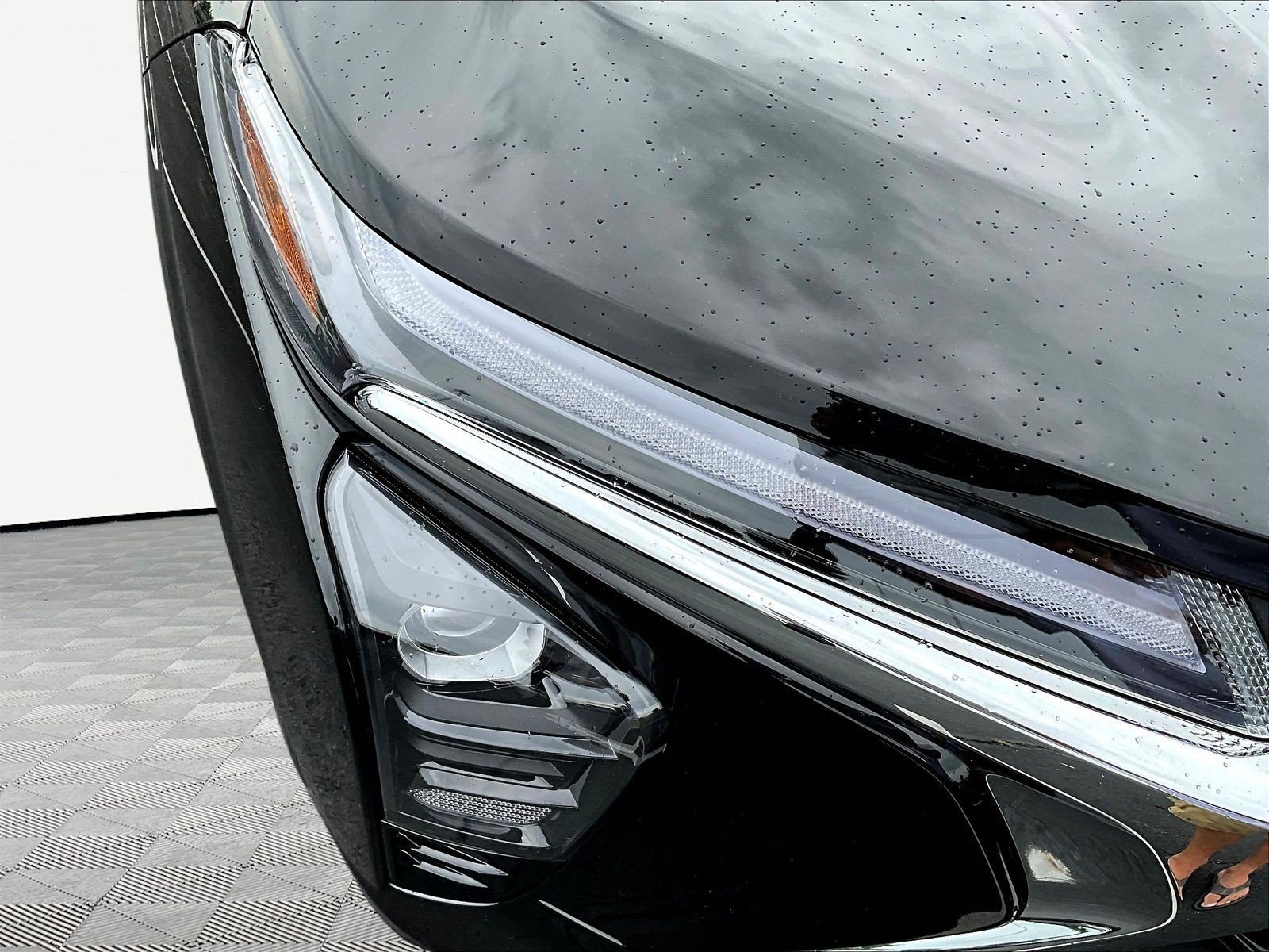 New 2026 Chevrolet Trax LT w/ LT Convenience Package FWD image 8