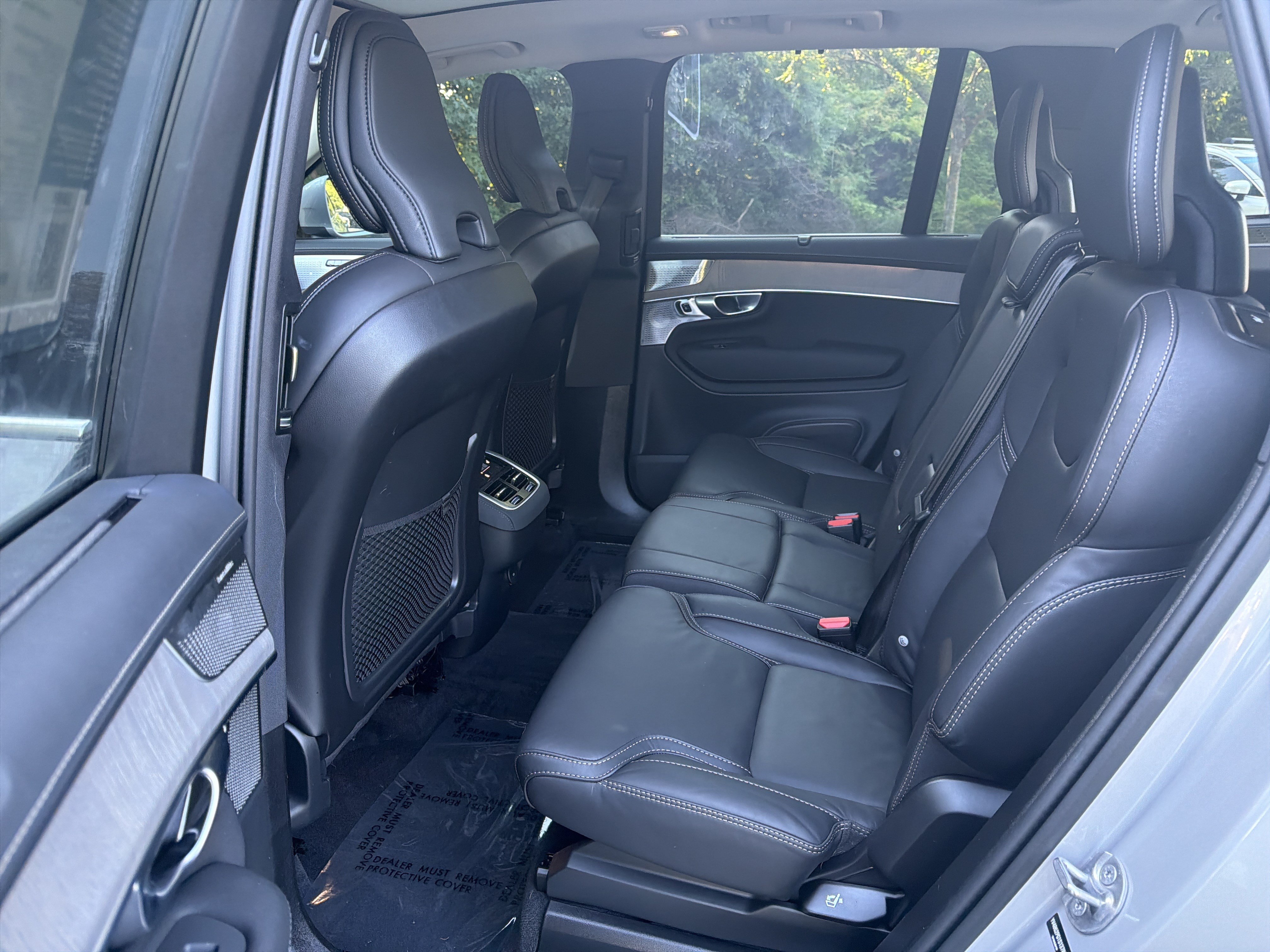 Used 2025 Volvo XC90 B6 Ultra w/ Protection Package Premier AWD/4WD image 32