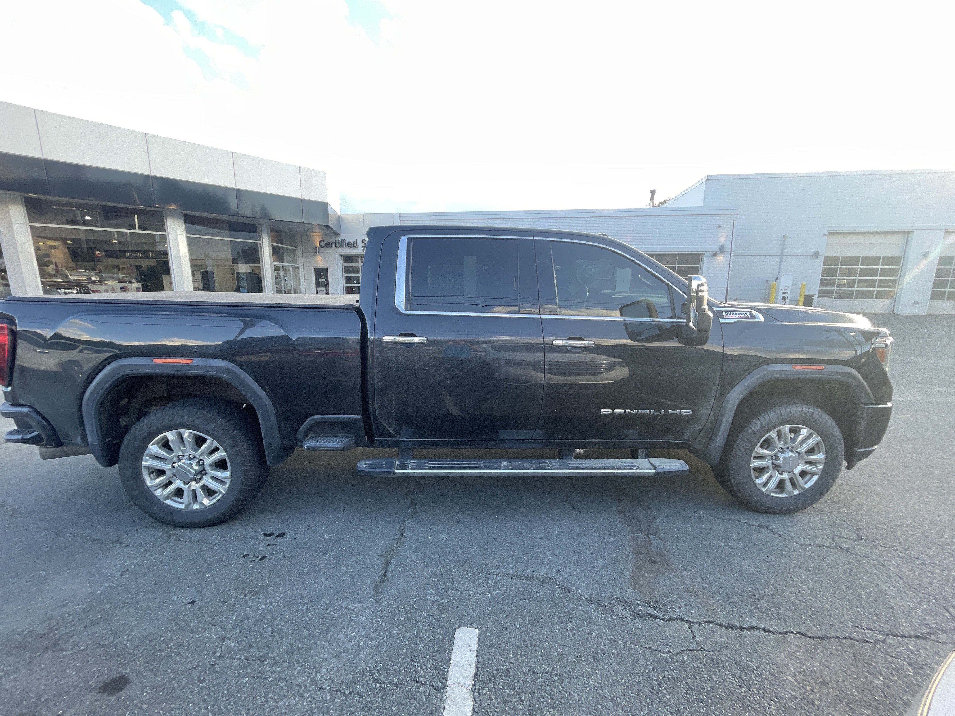 Used 2020 GMC Sierra 2500 Denali w/ Denali Ultimate Package AWD/4WD image 3