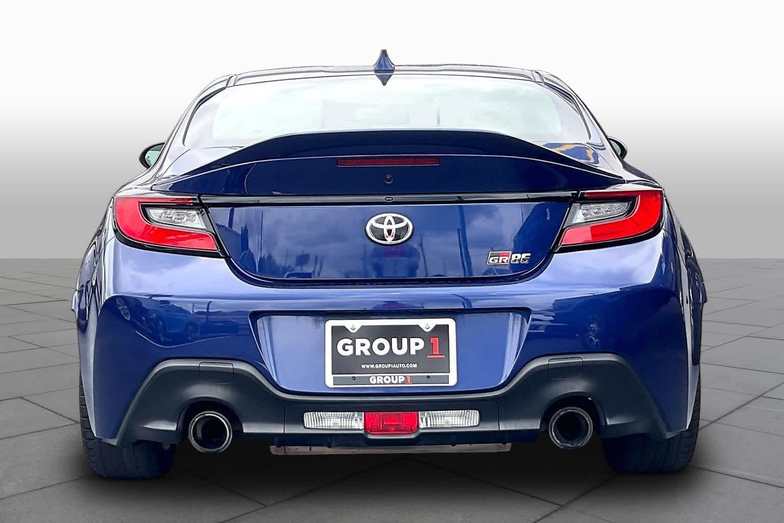 Used 2025 Toyota GR86 Premium w/ ALL Weather Mat Package (TMS) RWD image 5