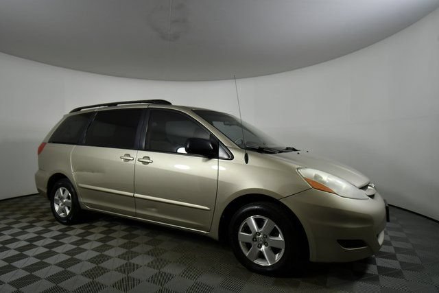 Used 2008 Toyota Sienna FWD image 10