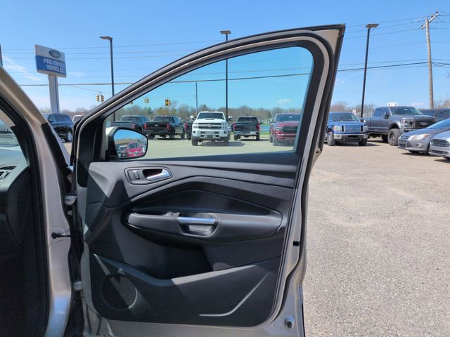 Certified 2017 Ford Escape SE w/ Equipment Group 201A image 27
