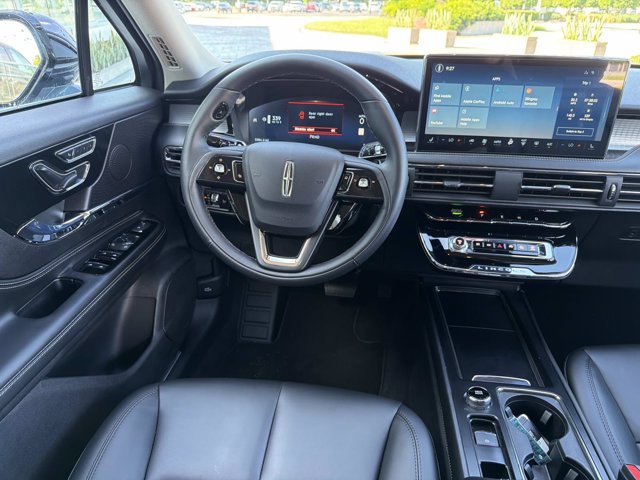 New 2026 Lincoln Corsair Premiere FWD image 24