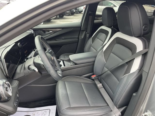 Used 2024 Chevrolet Blazer EV LT AWD/4WD image 11